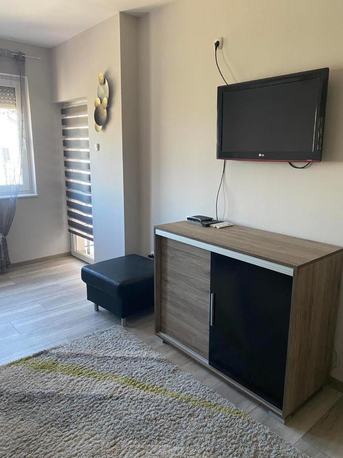 Gabrielle Apartment *